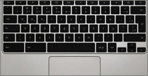 Apple Magic Keyboard Plus Review & Buying Guide (2026)